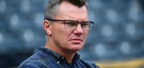 Pirates Sign 6-Foot-7, 165-Pound Teenage Right-Handed Pitcher