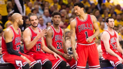 Bulls Legend Michael Jordan Sends Message to Derrick Rose