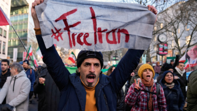 Donald Trump ‘Ready to Help’ as Iran Protests Death Toll Exceeds 100
