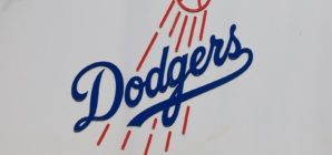 Dodgers Signing Hurler to Potential $800K Deal: Report