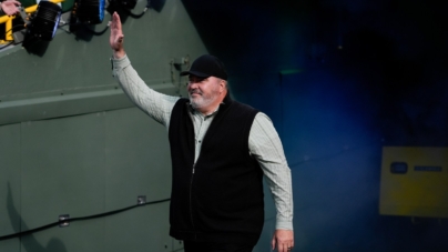 Le’Veon Bell Takes Shot at Steelers Hiring Mike McCarthy as Coach