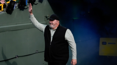 Le’Veon Bell Takes Shot at Steelers Hiring Mike McCarthy as Coach