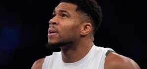 Giannis Antetokounmpo Suffers Injury Amid Trade Rumors