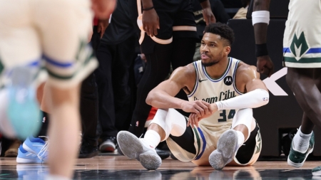 Giannis Antetokounmpo Injury Timeline Sparks Support From Fans