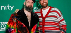 Cameras Capture Drew Brees’ Powerful Message to Travis and Jason Kelce