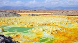 New Ocean Is Being Born As Africa Splits Into Two Continents