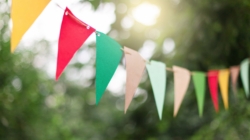 Mom Baffled At Daughter’s Low Birthday Party Attendance—Then She Realizes