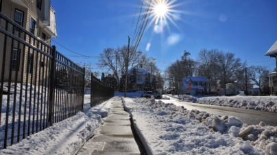 Man Baffled By Something ‘Odd’ in Apartment Building: ‘Is This Legal?’
