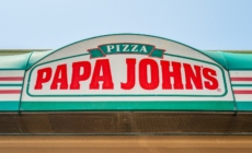 Papa Johns closing hundreds of stores