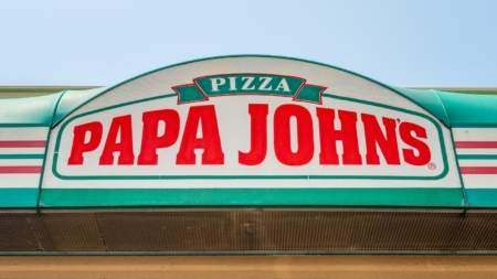 Papa Johns closing hundreds of stores