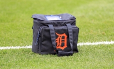 Tigers Sign 5-Year Veteran Lefty After Mets Release: Report