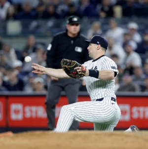 Yankees’ Veteran Infielder Reportedly Embracing Mentor Role This Season