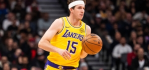 Lakers’ Austin Reaves Has 2-Word Reaction After Loss to Suns