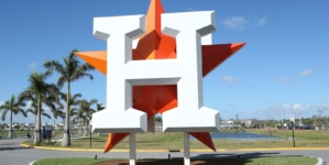 Dodgers Lose First Baseman to Astros in Free Agency