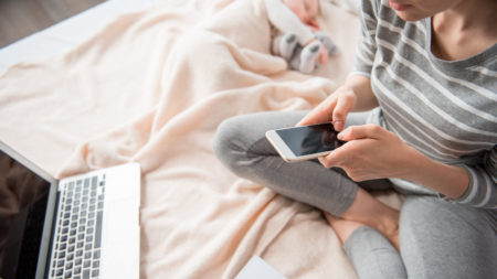 Woman Catches Mom Sharing Baby Photos—What She Does Next Shocks Internet