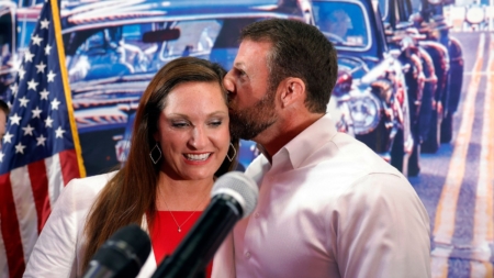 Markwayne Mullin’s Family: Who Are His Wife and Six Kids?