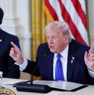 Donald Trump Announces $300 Billion ‘America First’ Oil Refinery in Texas