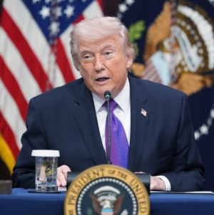 Donald Trump Plans to Pick Iran’s Next Leader