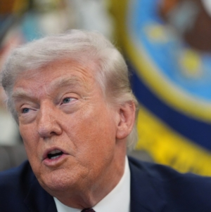 Trump Says He ‘Thinks’ He’ll Attend Supreme Court Birthright Citizenship Hearing