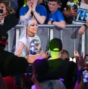 Liv Morgan Shakes Off Fan During WWE Raw Incident Caught on Video