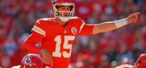Patrick Mahomes Gets Key Boost as Chiefs Retain OL Depth