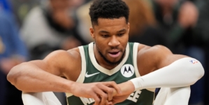 Bucks’ Giannis Antetokounmpo Gives Injury Update After Awkward Fall