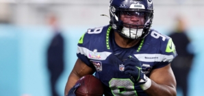 Chiefs’ Kenneth Walker ‘Privately Irked’ by Sharing Seahawks Backfield