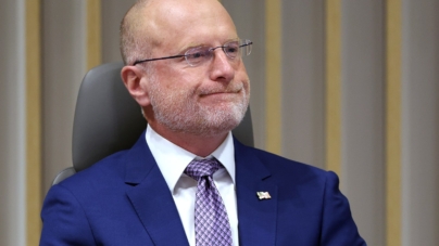 Critics Blast Trump FCC Chief for Threats Over Iran War Coverage