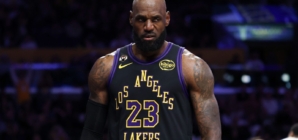LeBron James Goes Off on Refs After Jokic No-Call in Lakers, Nuggets Game