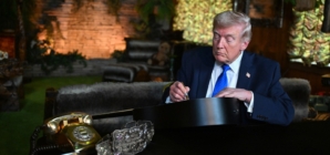 Trump’s Question About Fighting Elvis at Graceland Sparks Jokes Online