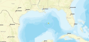 Earthquake strikes near US coast