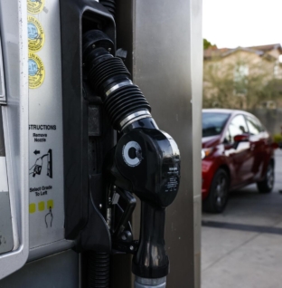 Santa Ana winds and damaging gusts to hit Southern California