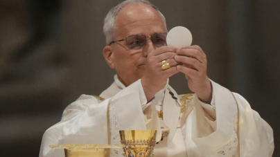 Pope Leo Rebukes Signature Donald Trump Phrase