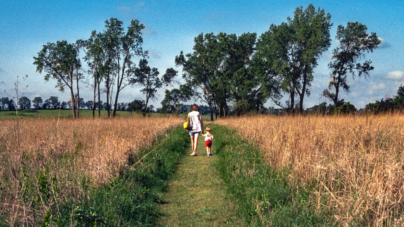 What Is a ‘Butter Mom’? Meet Gen Z’s Latest ’90s-Themed Aesthetic