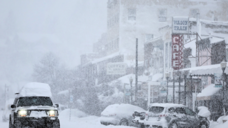 Winter storm warning as 4 feet of snow to strike: ‘Life‑threatening’