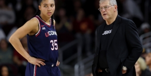 UConn’s Geno Auriemma Reveals Big Stakes for Azzi Fudd at Final Four