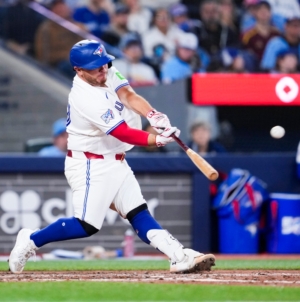 Blue Jays’ Injury Woes Continue With All-Star Catcher Scheduled For Surgery