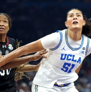 UCLA’s Lauren Betts Leaves Game vs South Carolina With Throat Injury Scare