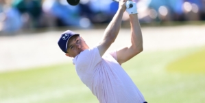 Jordan Spieth Draws Attention at Masters After Wild Shot Hits Patron